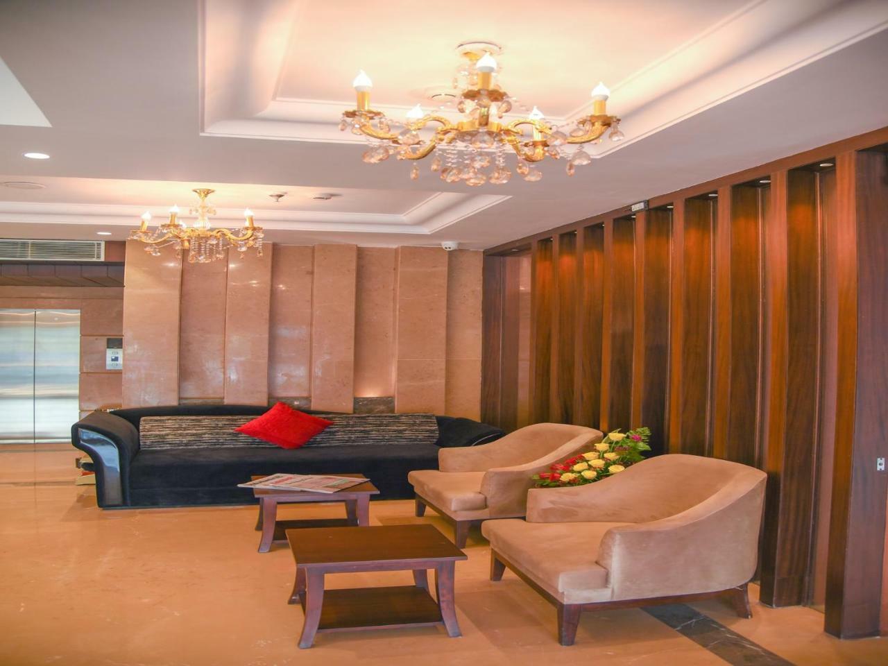Bharawan Clarks Inn Express Amritsar Exterior foto
